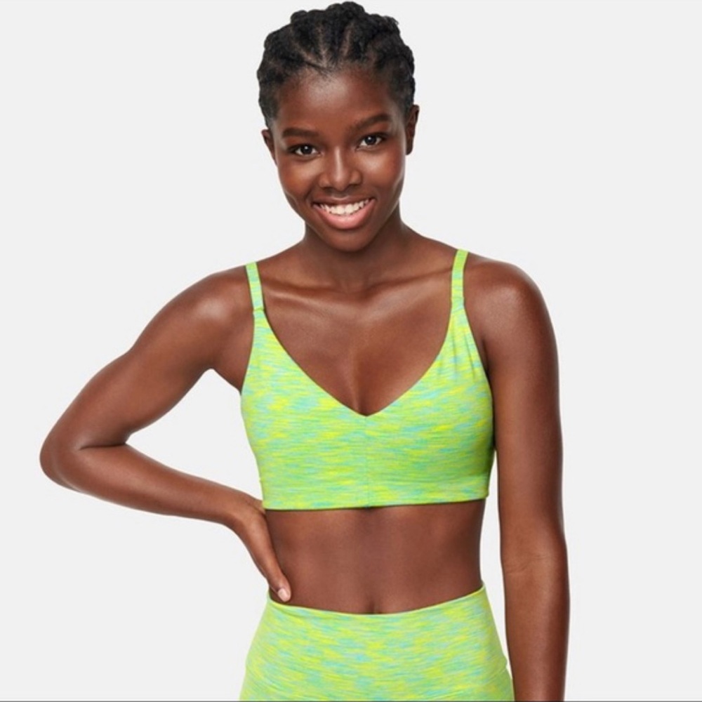 Outdoor Voices Freeform sport bra in Aruba Green size small